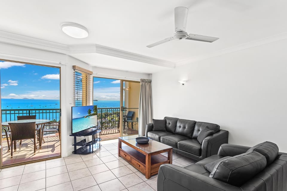 Balcony/Terrace, Living room, Sea view, fireplace