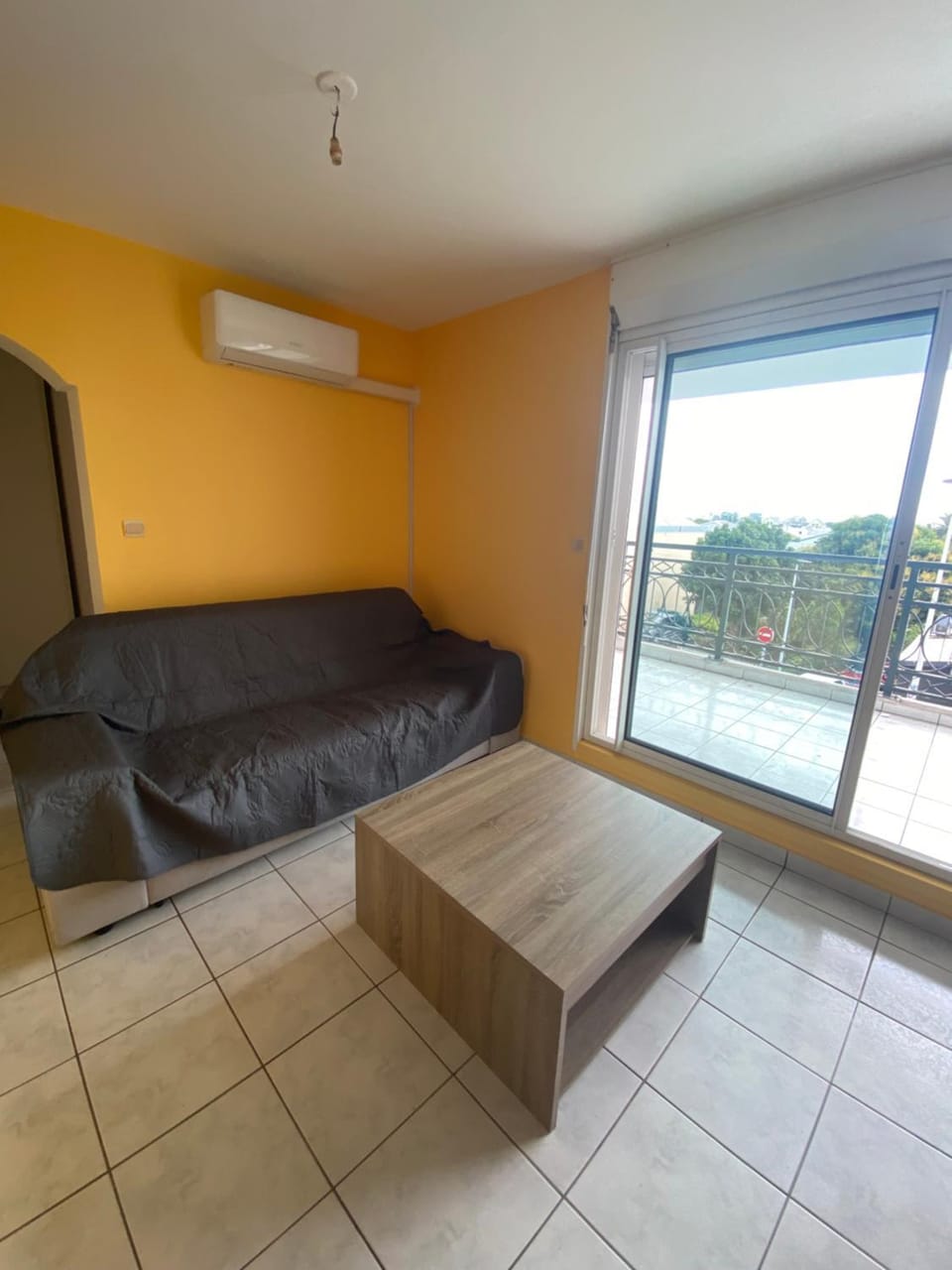 Appartement F2 centre-ville Saint-André Apartment in Réunion