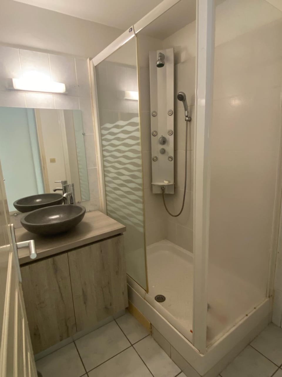 Appartement F2 centre-ville Saint-André Apartment in Réunion