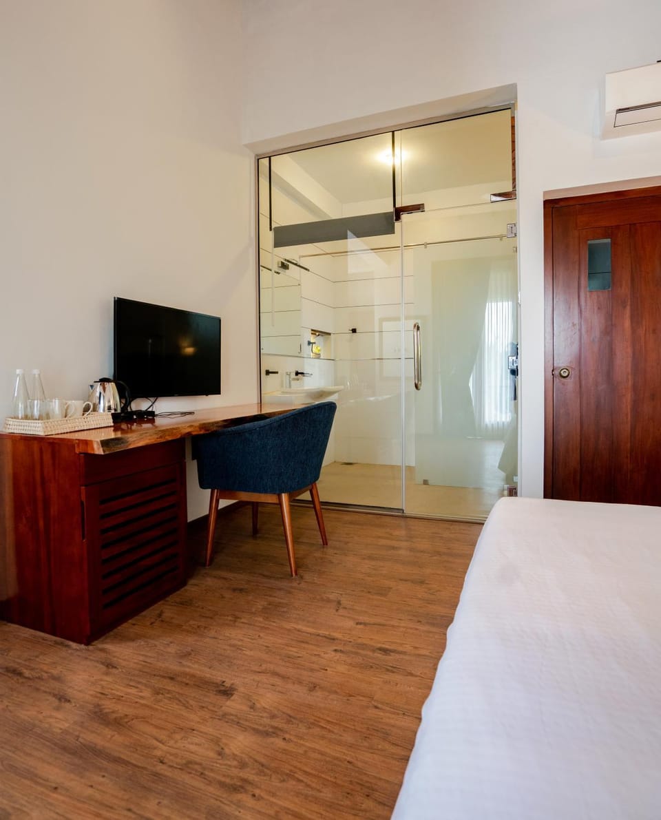 Bathroom, Bedroom