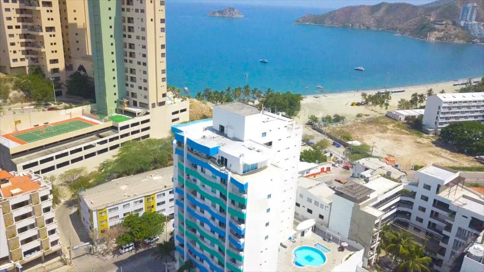 City view, Sea view