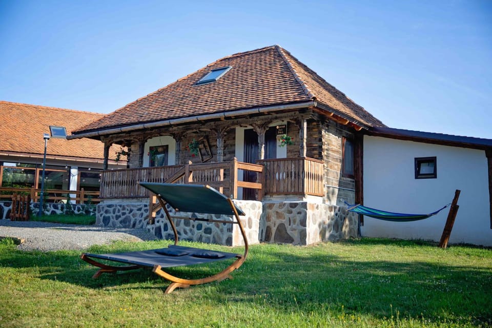 Property building, Day, Garden, sunbed