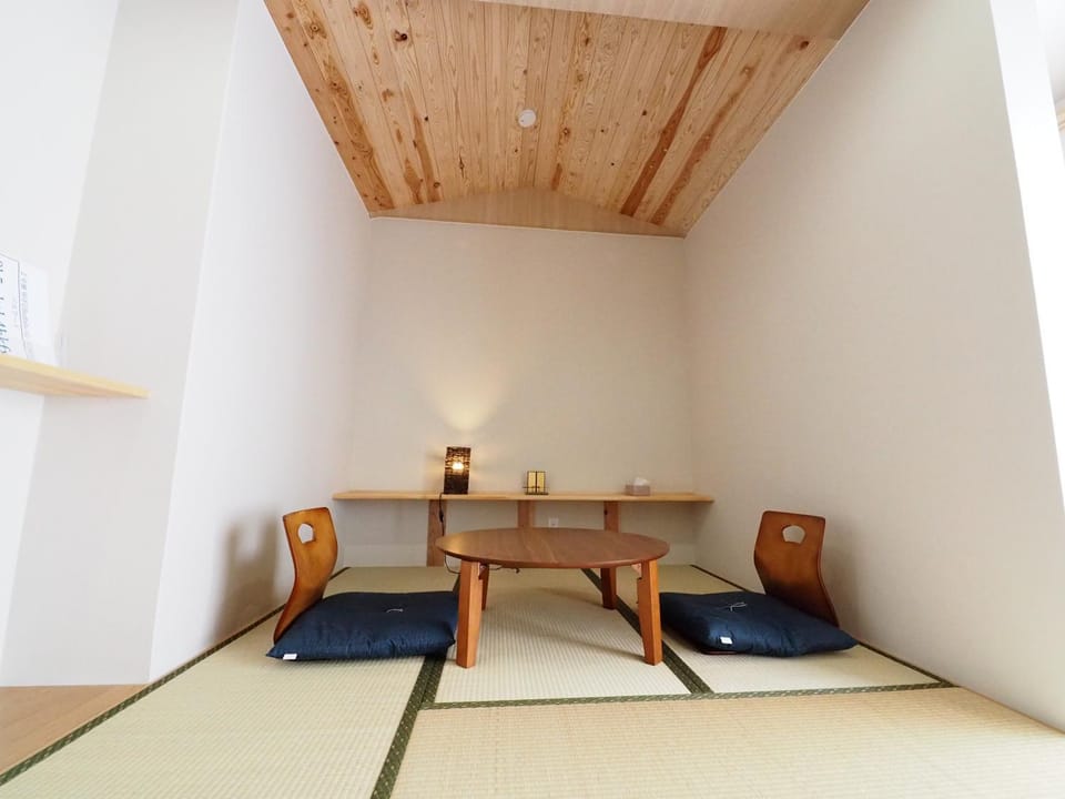locona +rakuta Bed and Breakfast in Japan