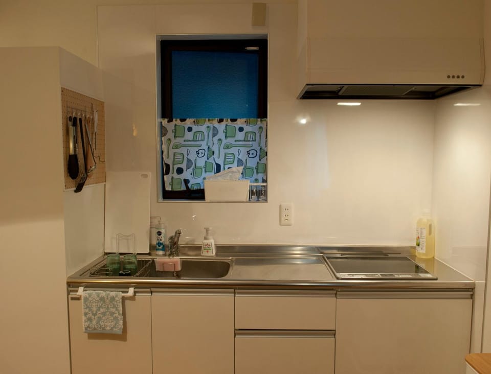 EK House Kamata A, Simple&Stylish, Near Haneda/Shinagawa, one floor Apartment in Kanagawa Prefecture