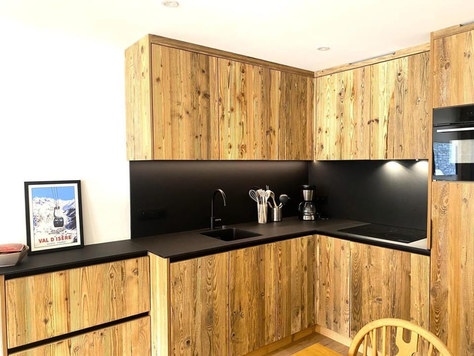 Résidence Les Jardins De Val - Superbe appartement 4 personnes entièrement rénové, avec deux salles de bain, situé à 350m du centre et 450m des pistes. MAE-4494 Apartment in Val dIsere