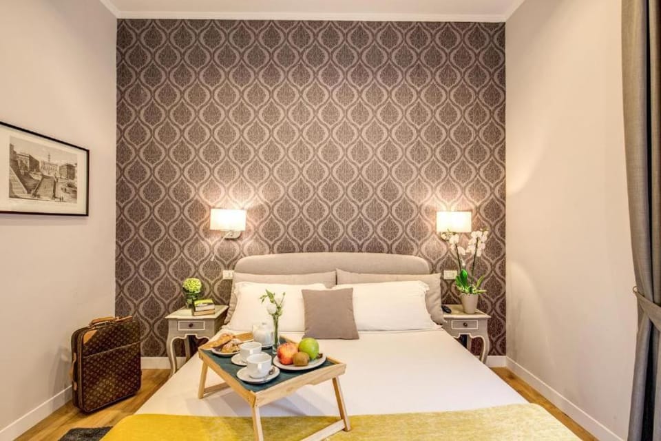 Bed, Living room, Photo of the whole room, Bedroom