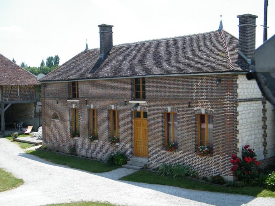 Le bas du buisson fermé House in Grand Est