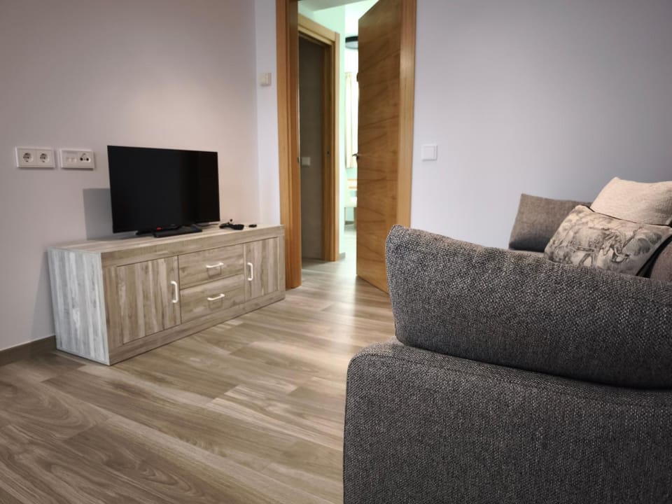 Lounge or bar, kitchen