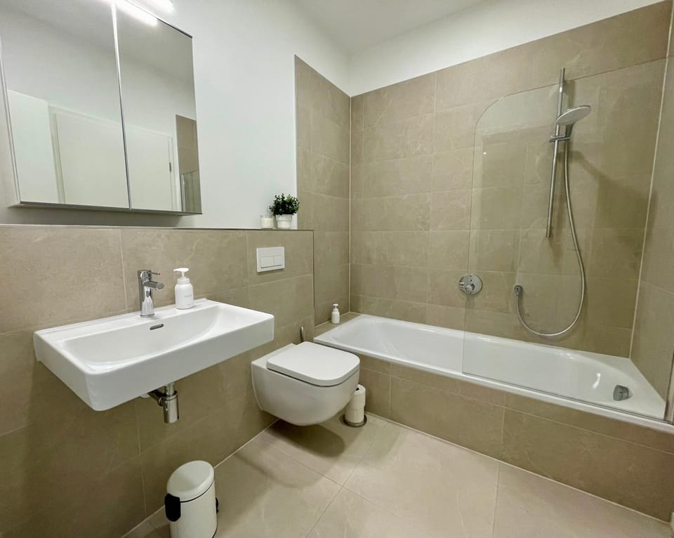 Toilet, Bathroom, Bath, towels