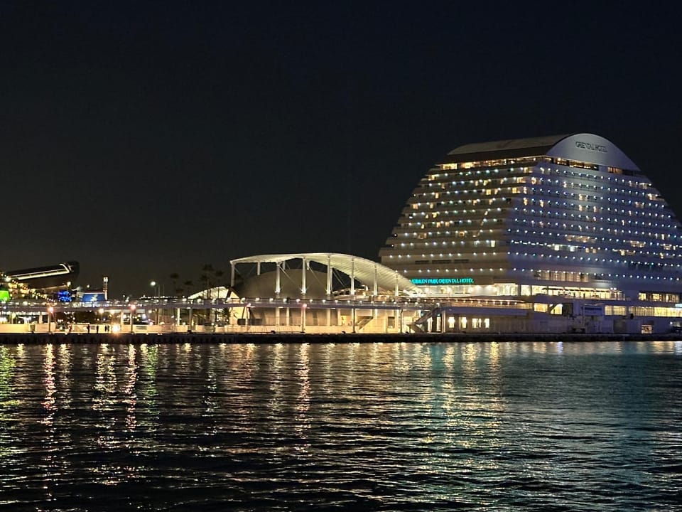 Nearby landmark, Evening entertainment, City view