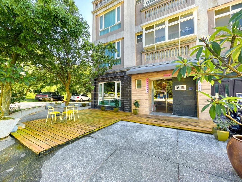 Property building, Patio, Garden, Garden view