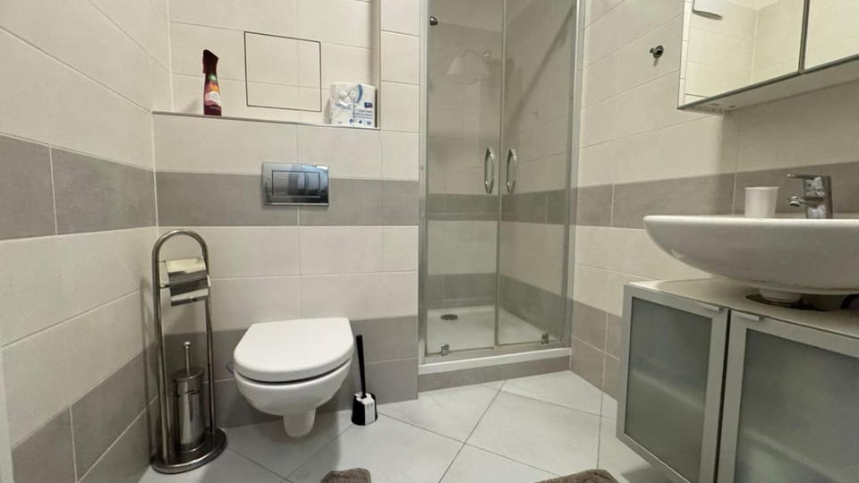 THE RIVERSIDE APARTMENT with Balcony Apartment in Prague