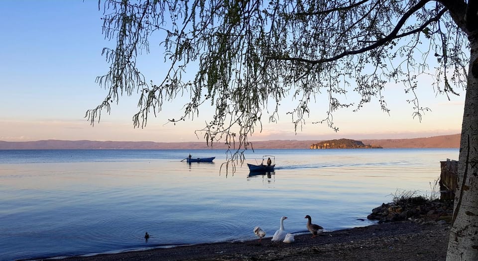 Nearby landmark, Day, Natural landscape, Lake view