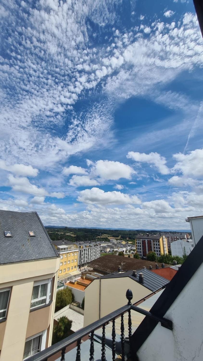 View (from property/room), Balcony/Terrace, City view