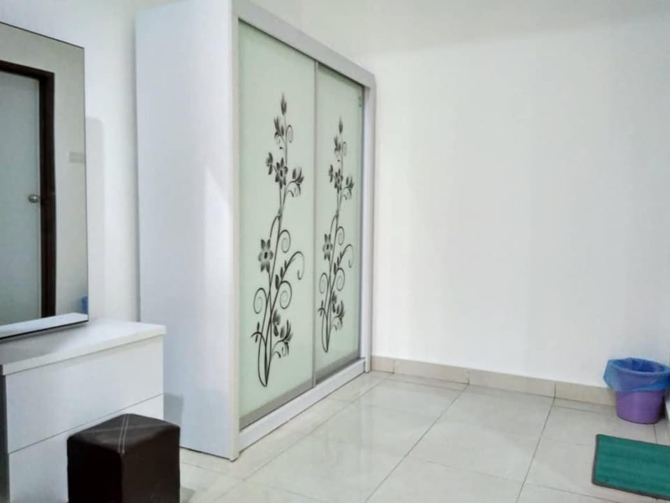 HOMESTAY BATU PAHATKU- HOMESTAY IMAN House in Johor