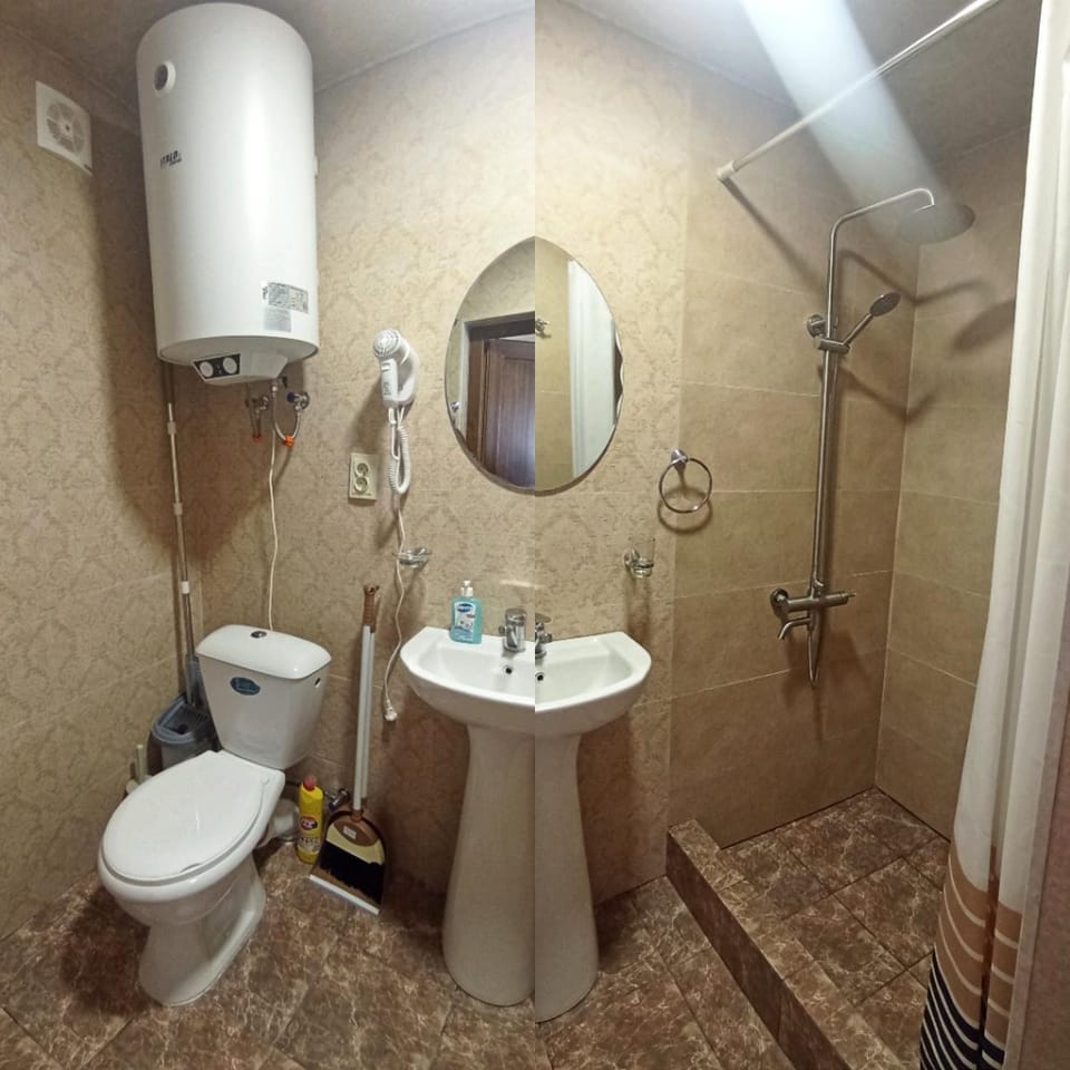 Shower, Toilet, Bathroom