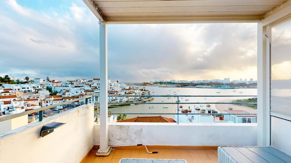 River view, Sea view