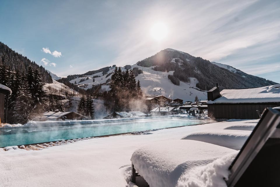 Pool view, Swimming pool