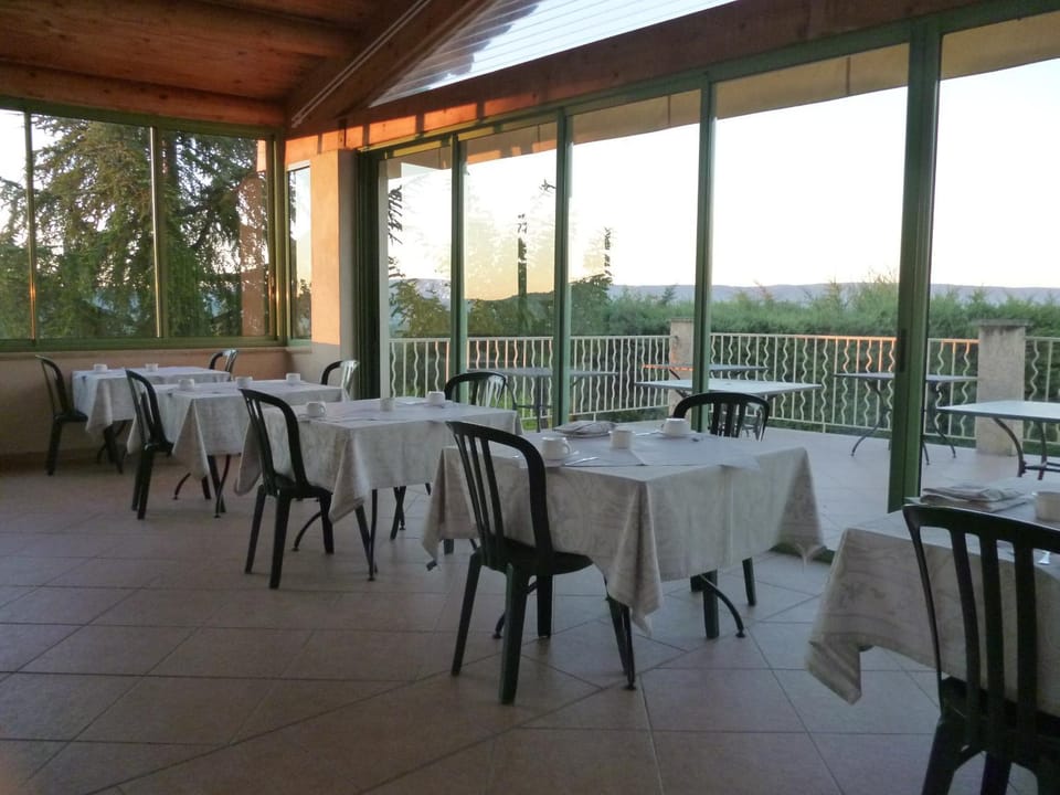 Other, Buffet breakfast