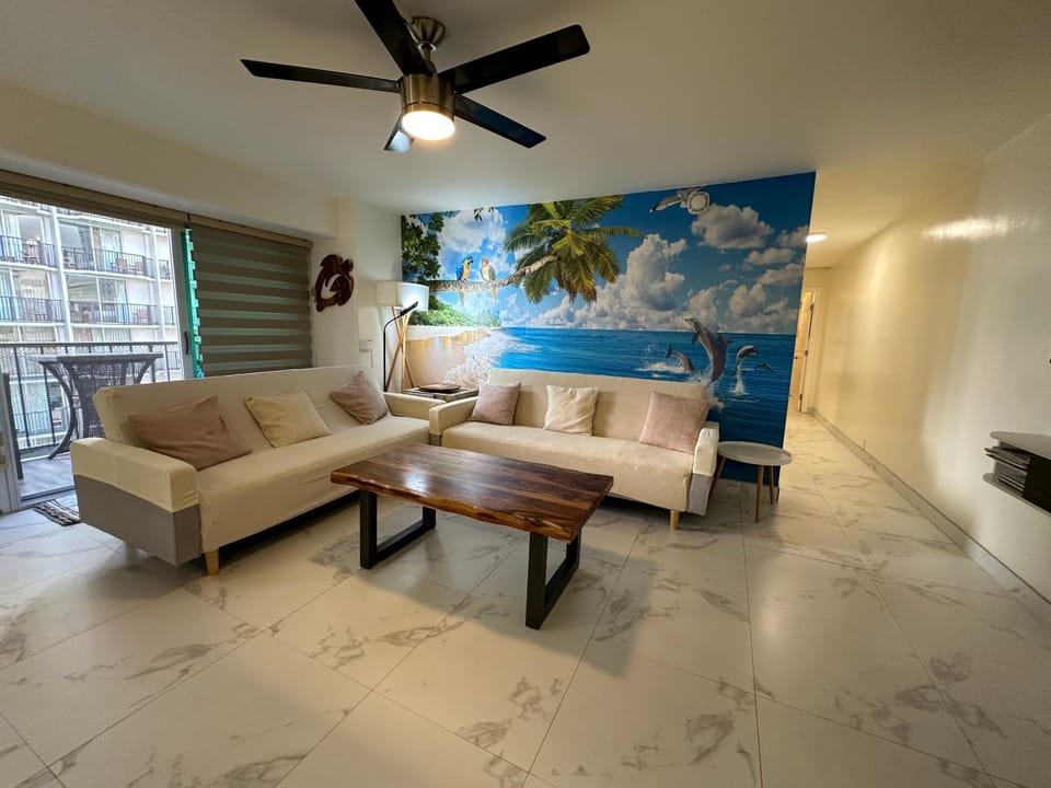 WELLCOME TO LOVELY CONDO 2 BEDS 2 BATHS FREE PARKING IN WAIKIKI BEACH Apartment in Honolulu