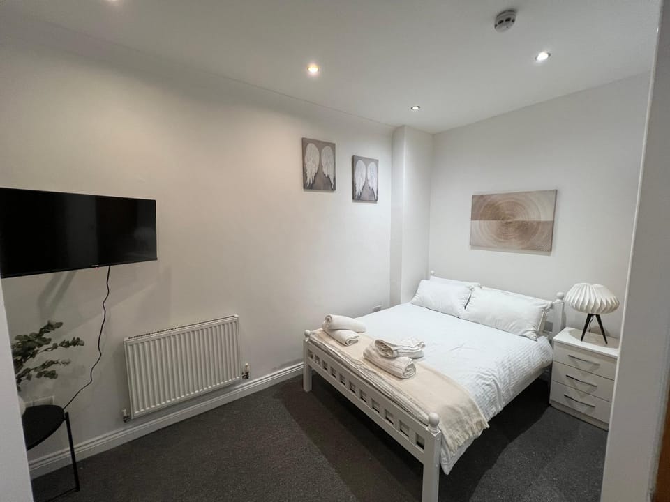 Bed, TV and multimedia