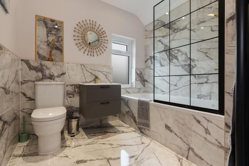 Home away from home House in Sheffield