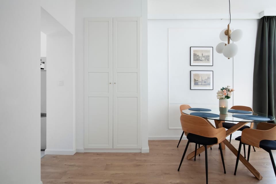 Living room, Seating area, Dining area, wardrobe
