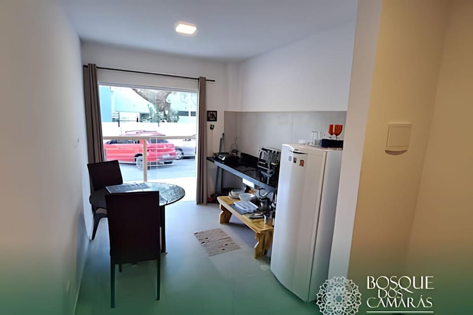 Coffee/tea facilities, Kitchen or kitchenette, Seating area