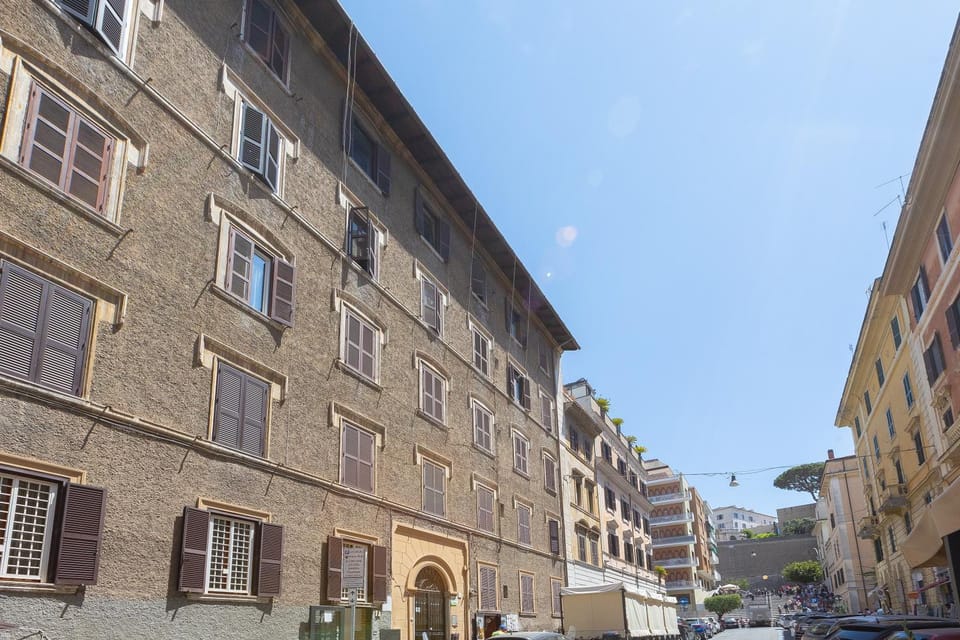Property building, Neighbourhood, City view, Street view