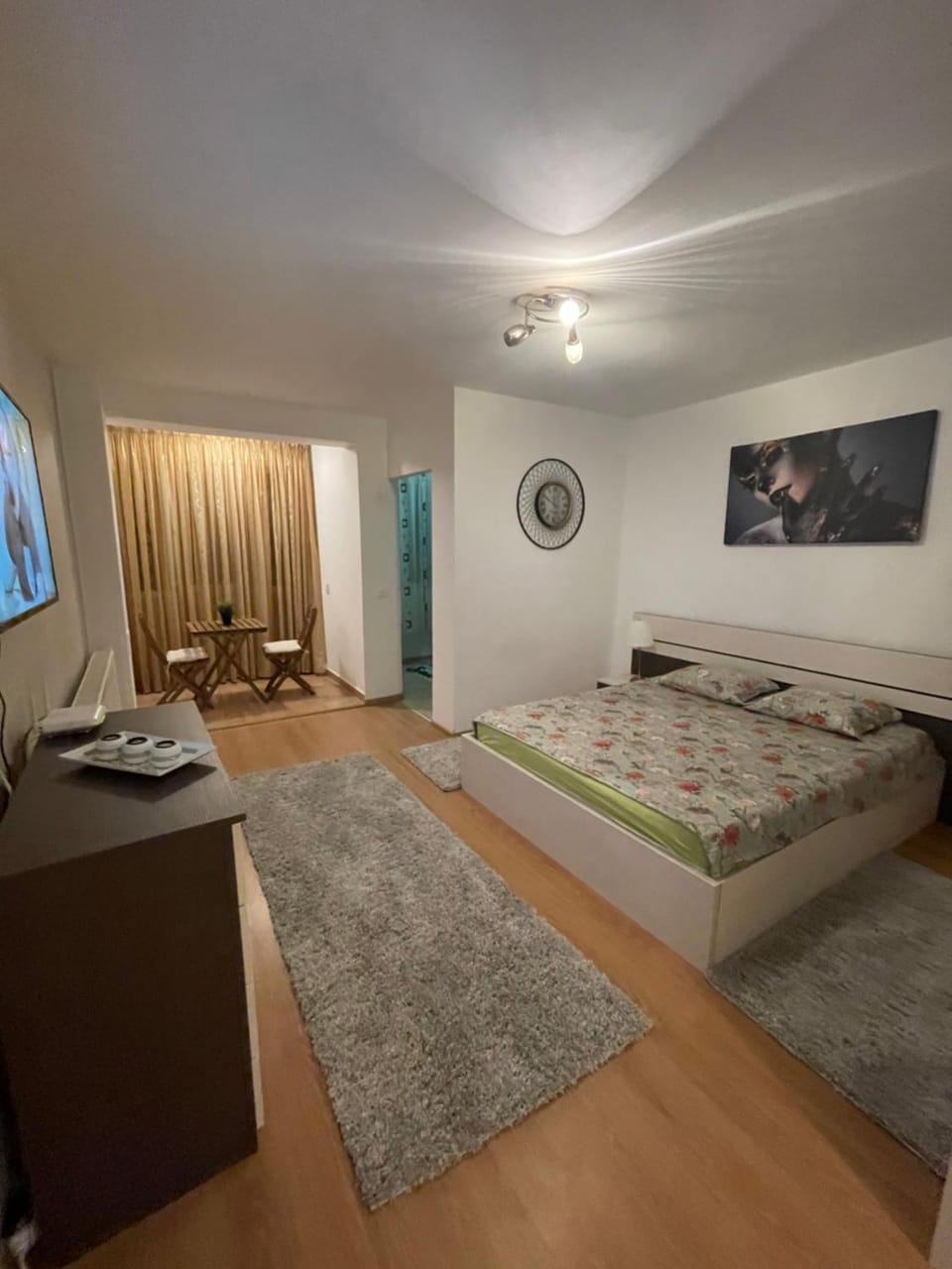 Communal lounge/ TV room, Bed, TV and multimedia, Photo of the whole room