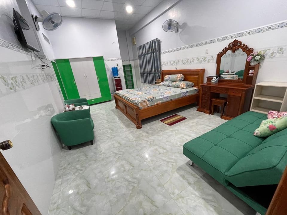 Bed, TV and multimedia, Bedroom, air conditioner
