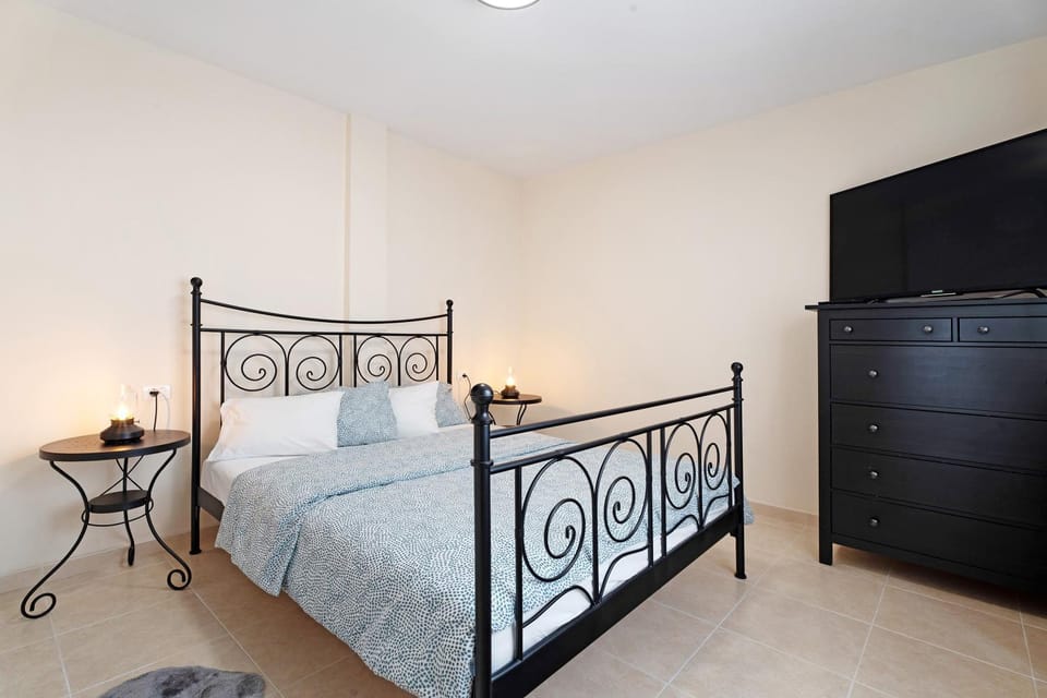 Living room, Bedroom