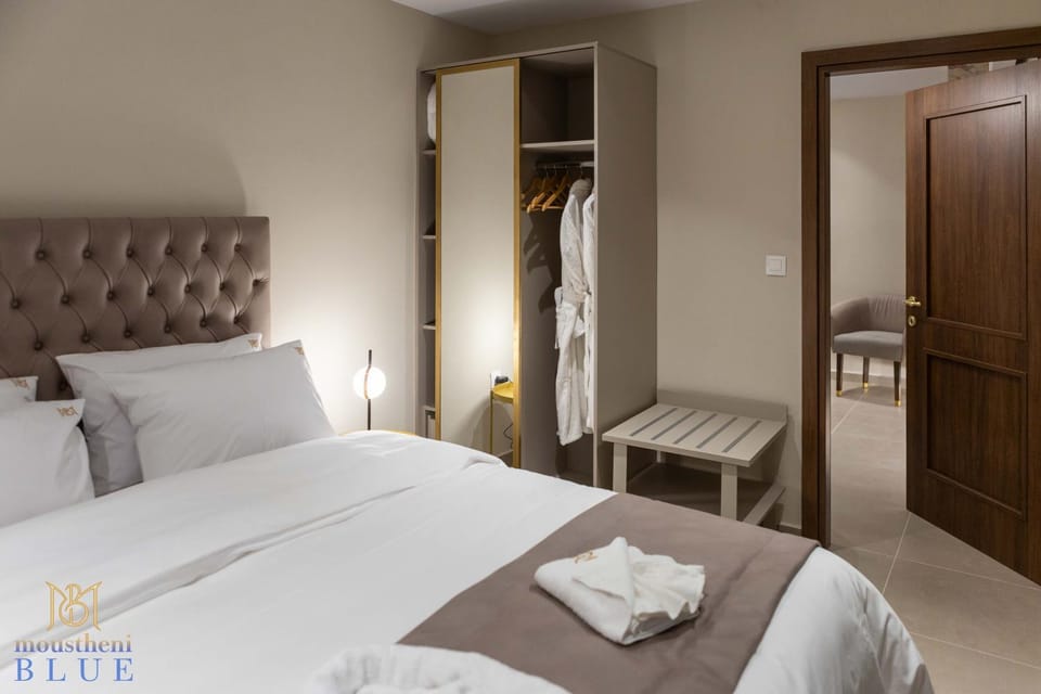Bed, Photo of the whole room, Bedroom, towels, wardrobe
