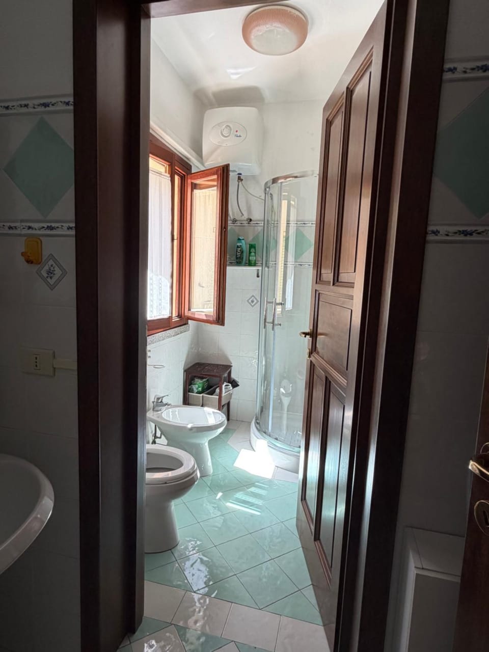 Shower, Toilet, Bathroom, bidet