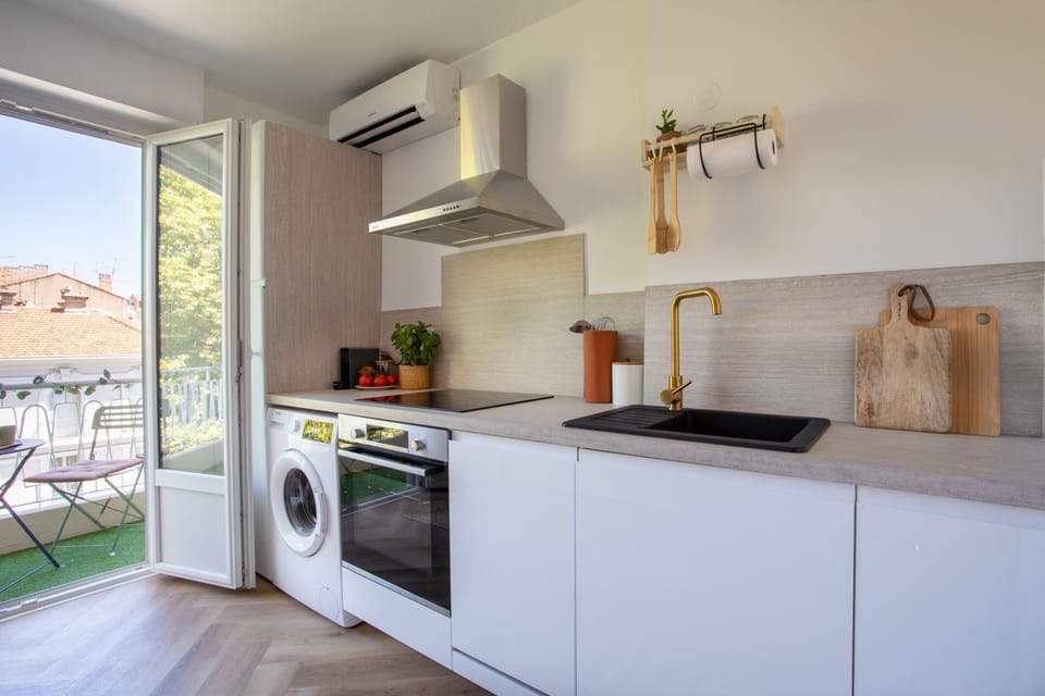 Kitchen or kitchenette, dishwasher, pet friendly, stove