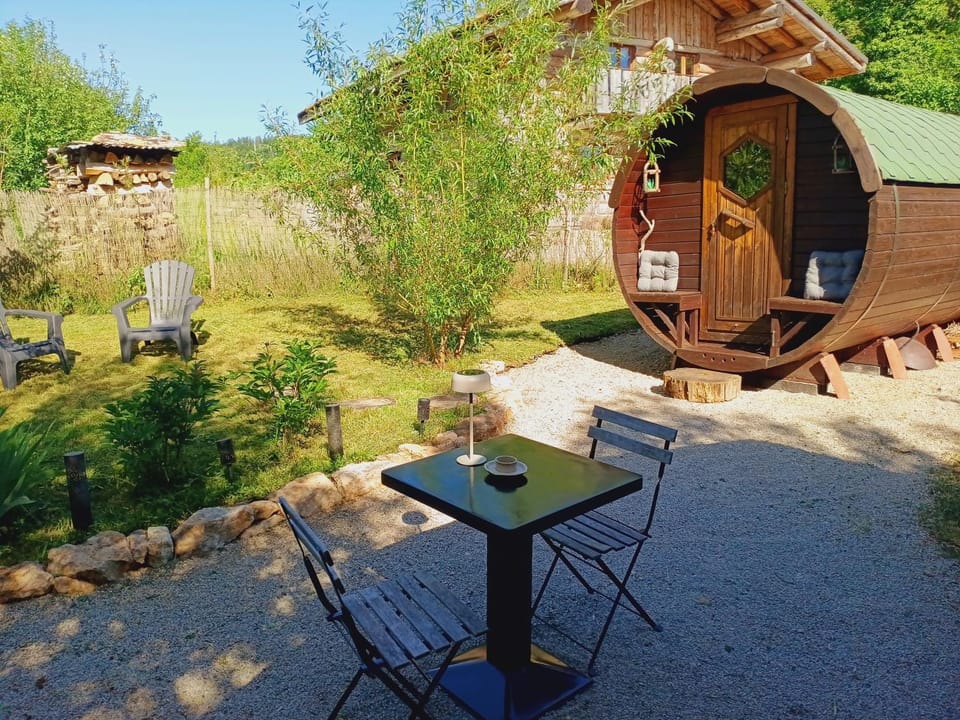 Lagarta , la buche Chalet in Jura