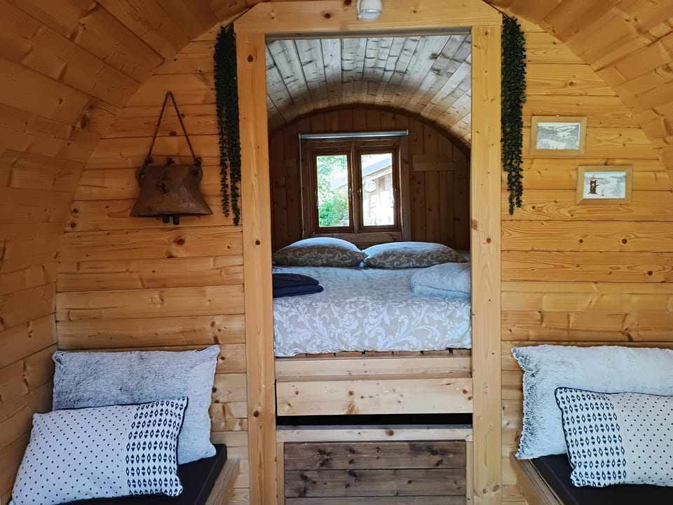 Lagarta , la buche Chalet in Jura