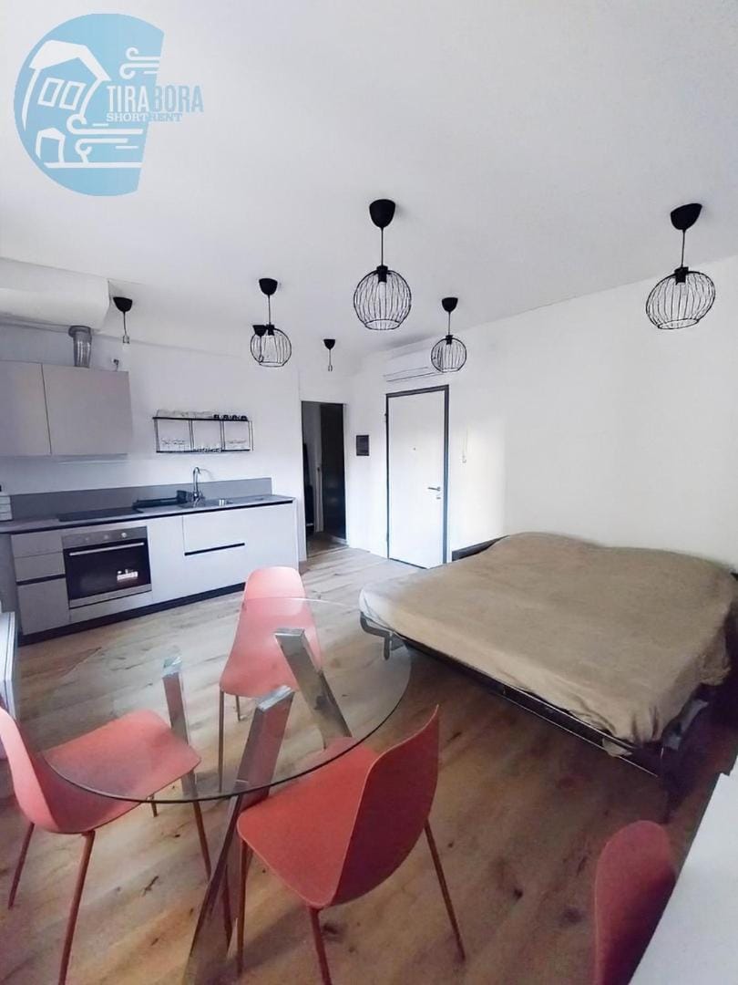 Economo B5 Tirabora Short Rent Apartment in Trieste