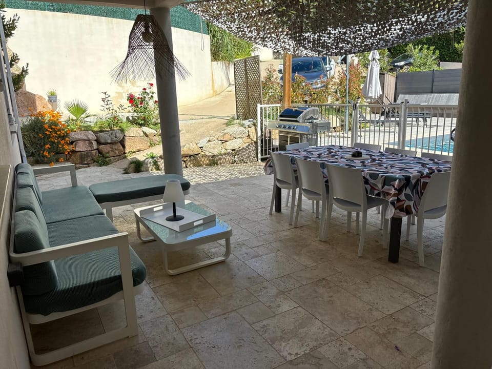 Villa 3 chambres avec piscine privative Villa in Ajaccio