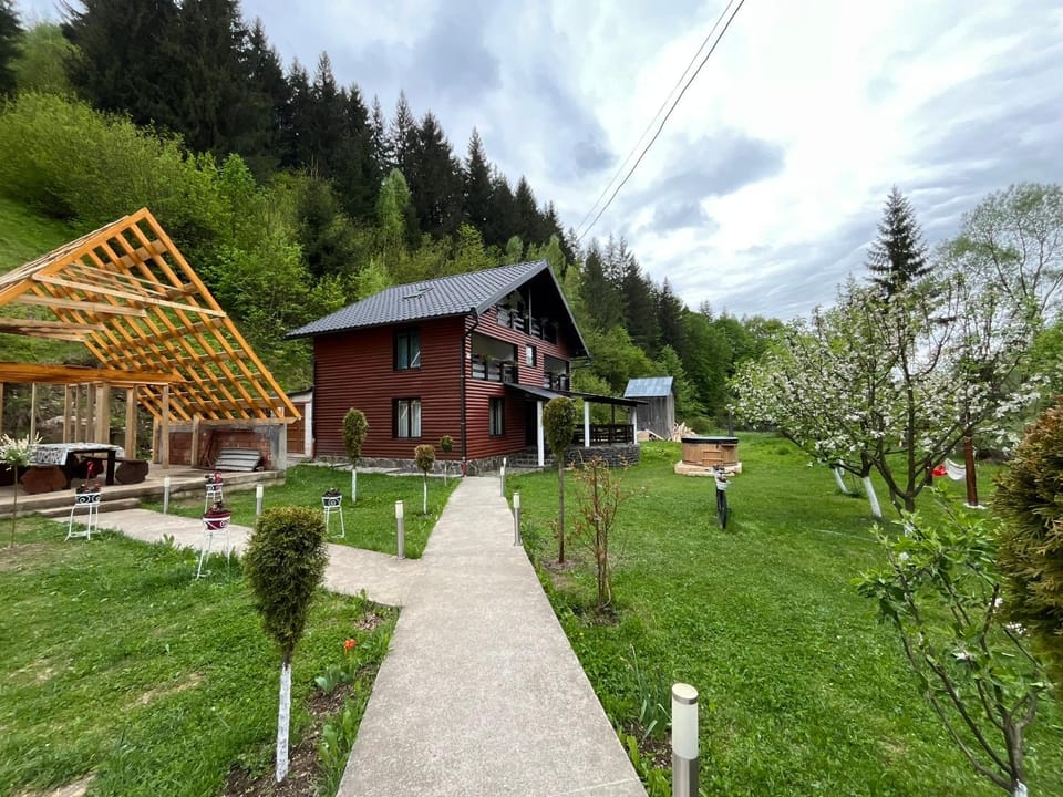 Cabana Briana Nature lodge in Romania