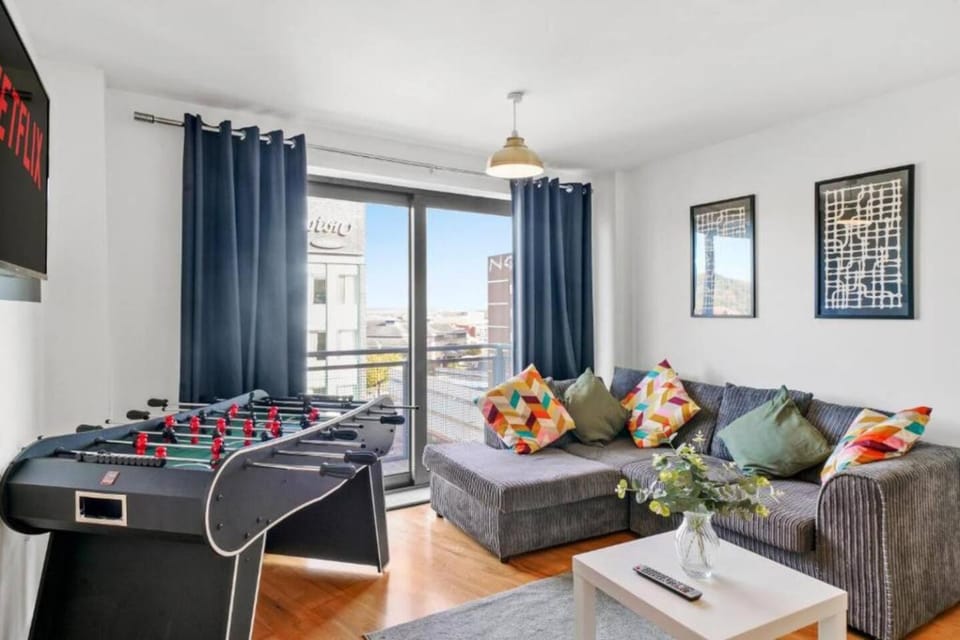 Beautiful 2 Bed in Central Sheffield - Parking Apartment in Sheffield