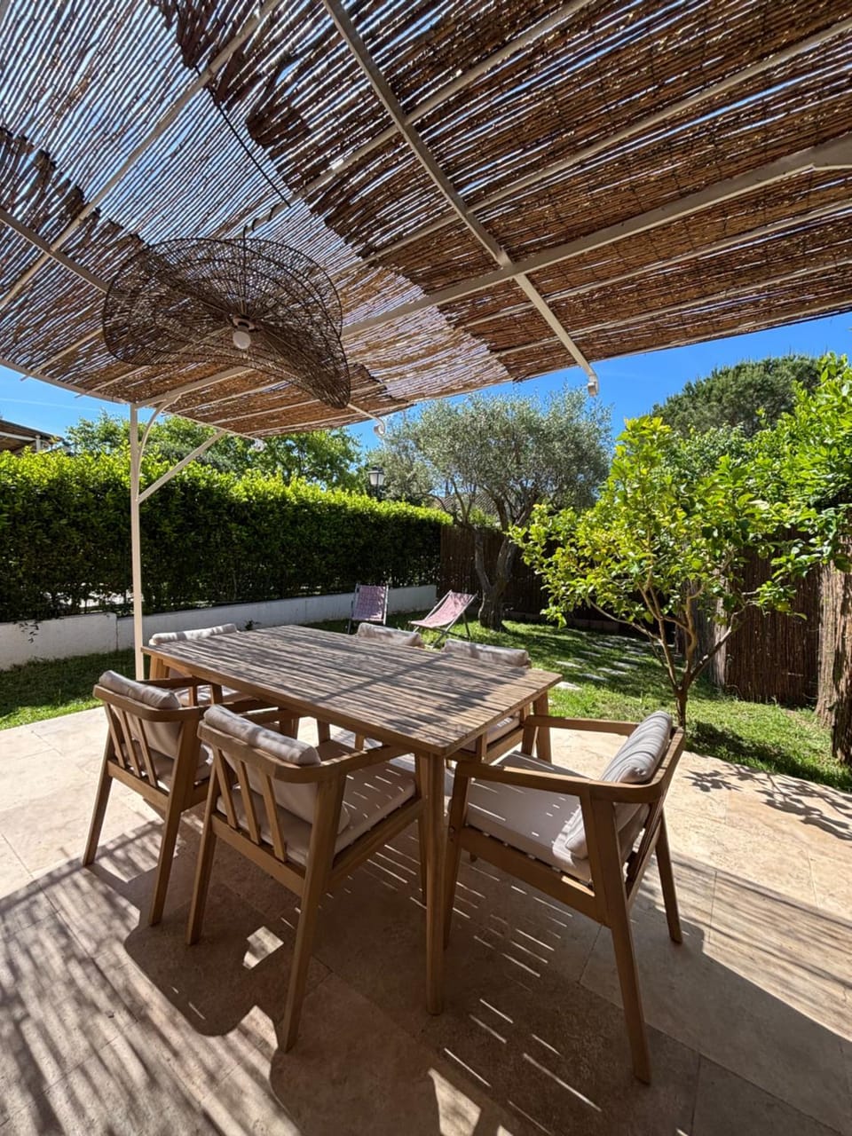 Patio, Garden, Dining area