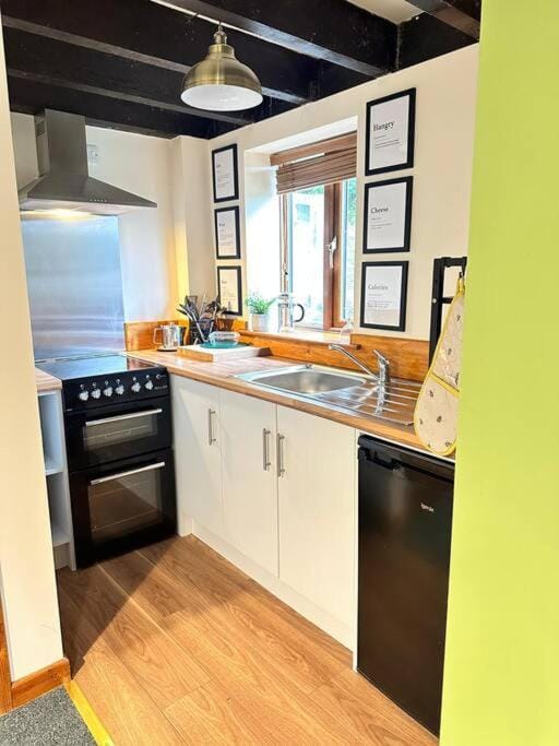 Kitchen or kitchenette, stove
