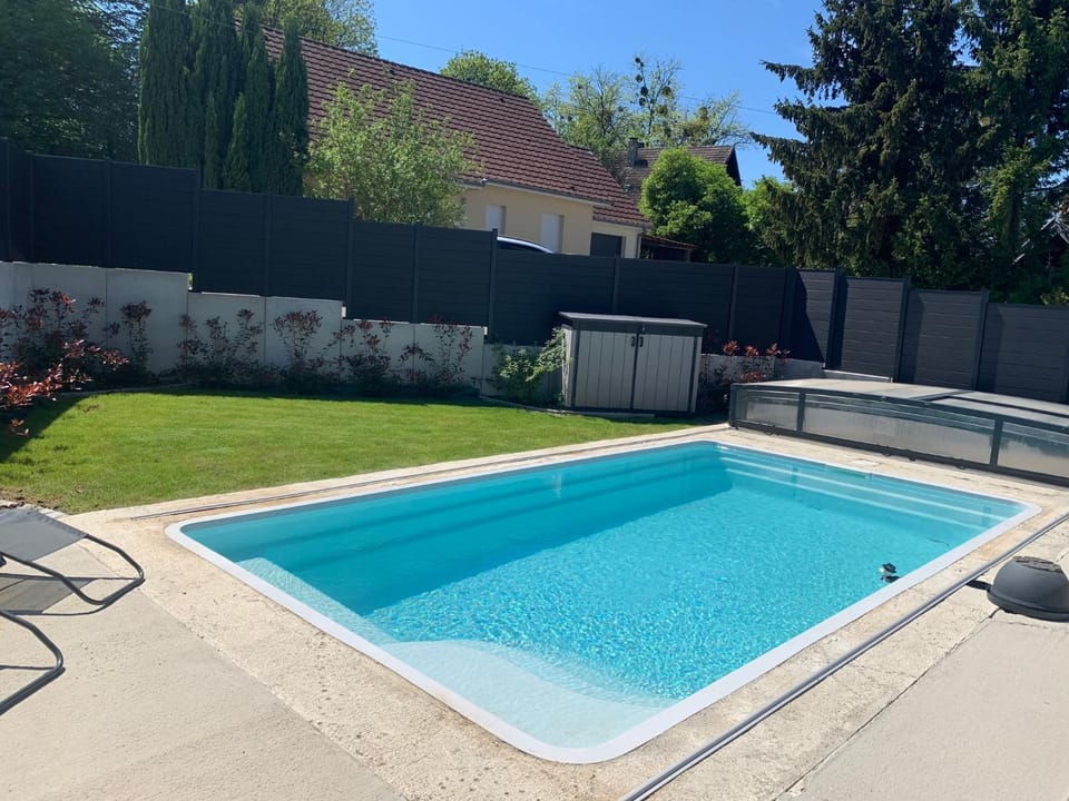 Garden, Pool view, Swimming pool, sunbed