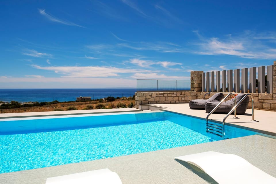 Patio, Day, Natural landscape, Sea view, Swimming pool