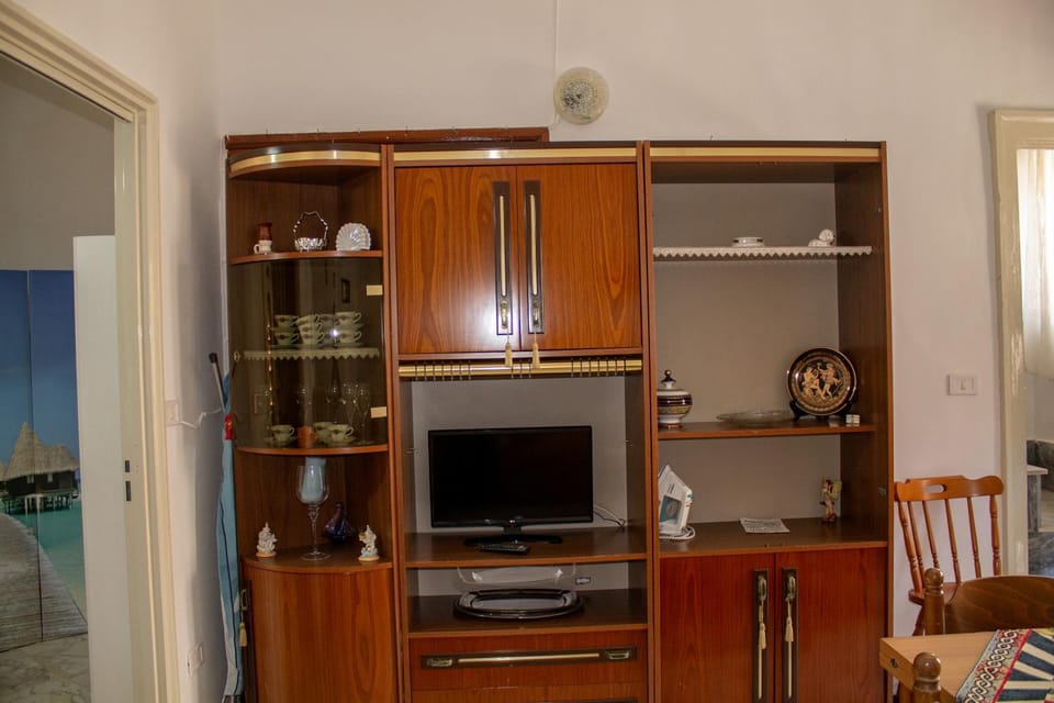 TV and multimedia, Dining area