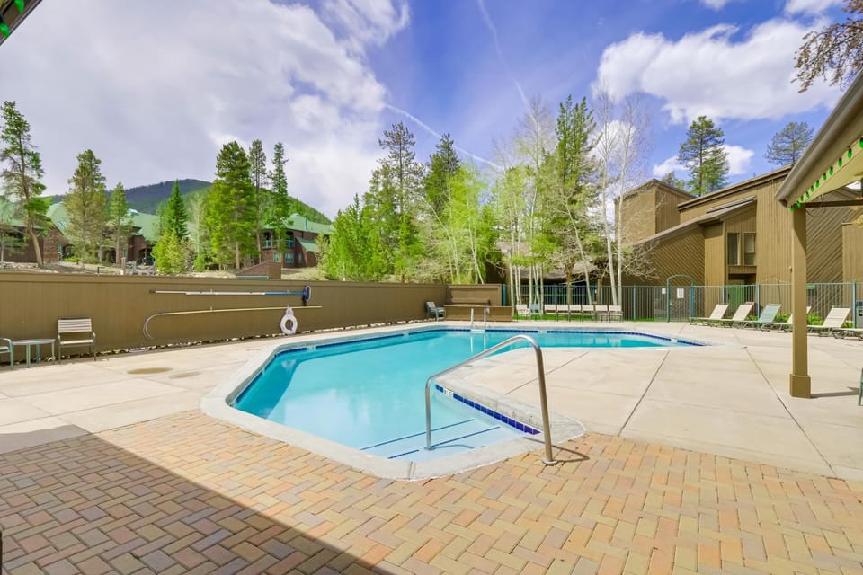 Keystone Condo on Shuttle Line < 1 Mi to Resort! House in Keystone