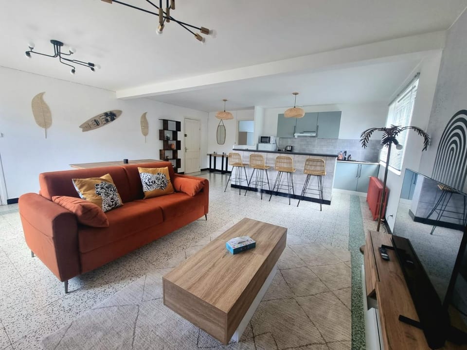 Lounge or bar