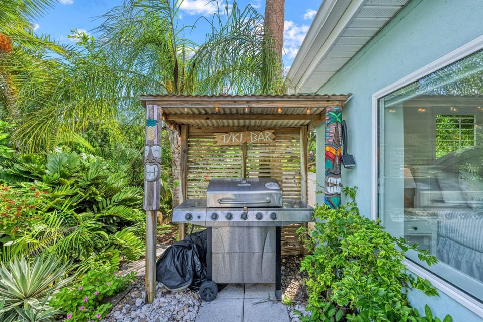 La Contento Casa - 5560 House in Siesta Beach