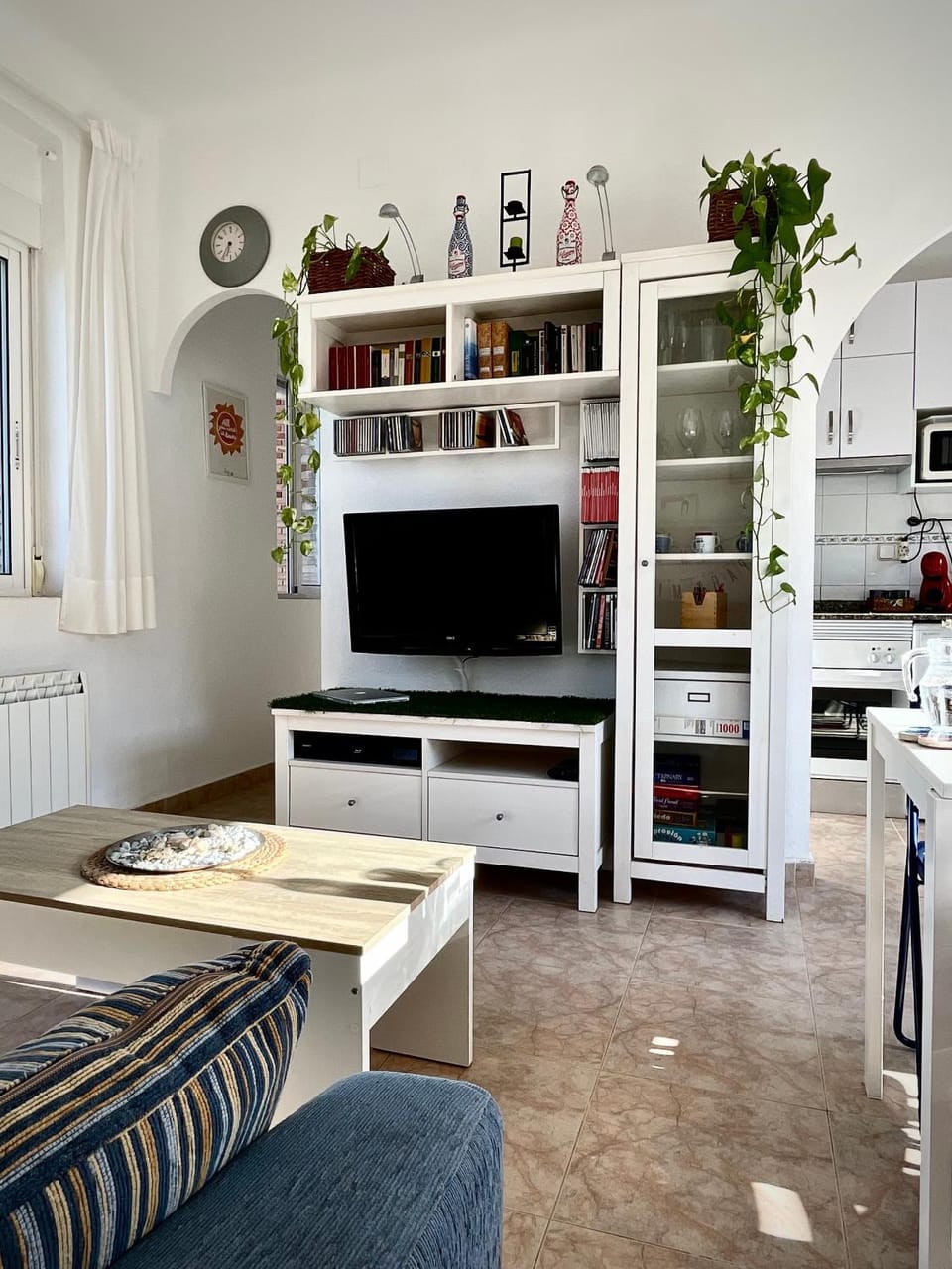 TV and multimedia, Living room, Seating area